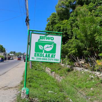 EkoLakay Sign Ti Lary