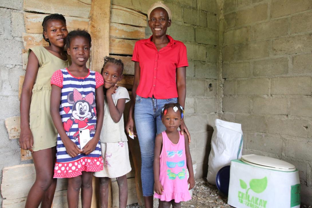 photo credit: Vic Hinterlang