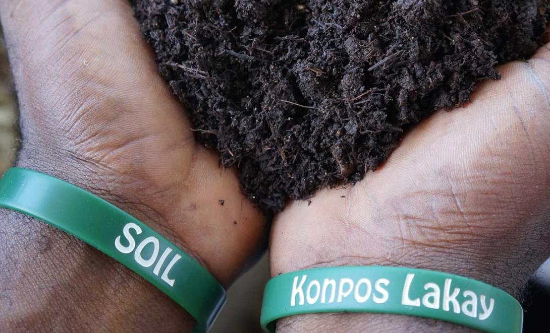 Compost Hands